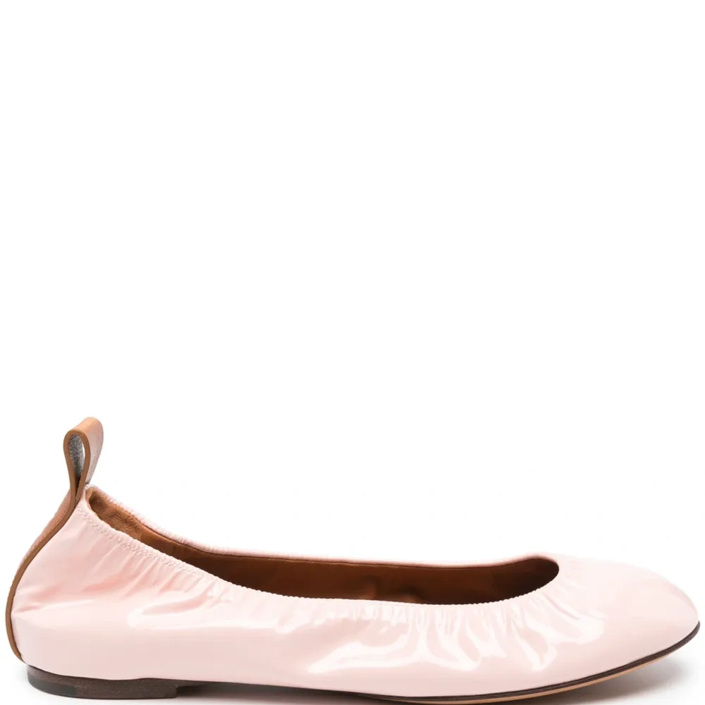 Ballerina patent-leather shoes