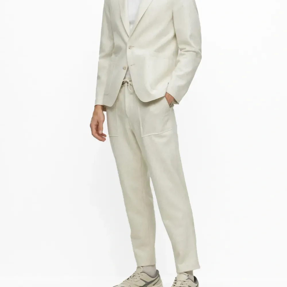 Футболка с манжетами в полоску