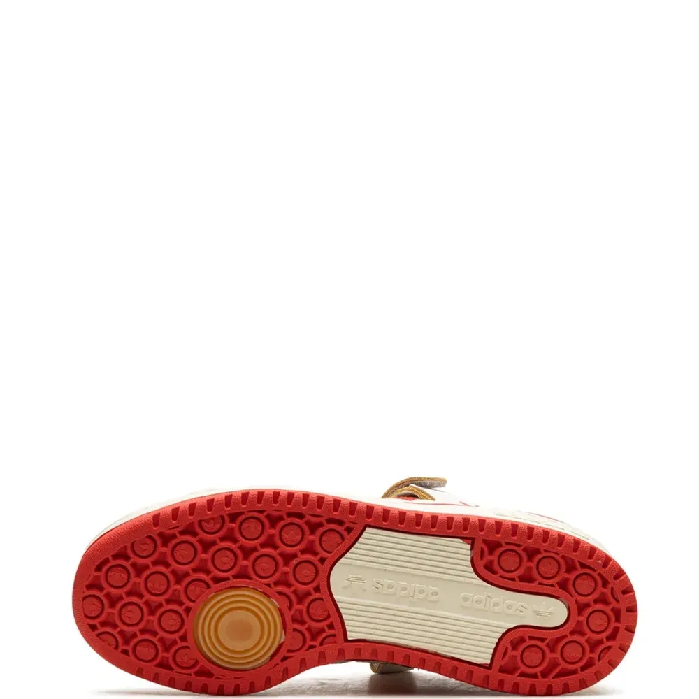 Кроссовки с полосками Кроссовки с полосками