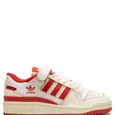 Кроссовки с полосками