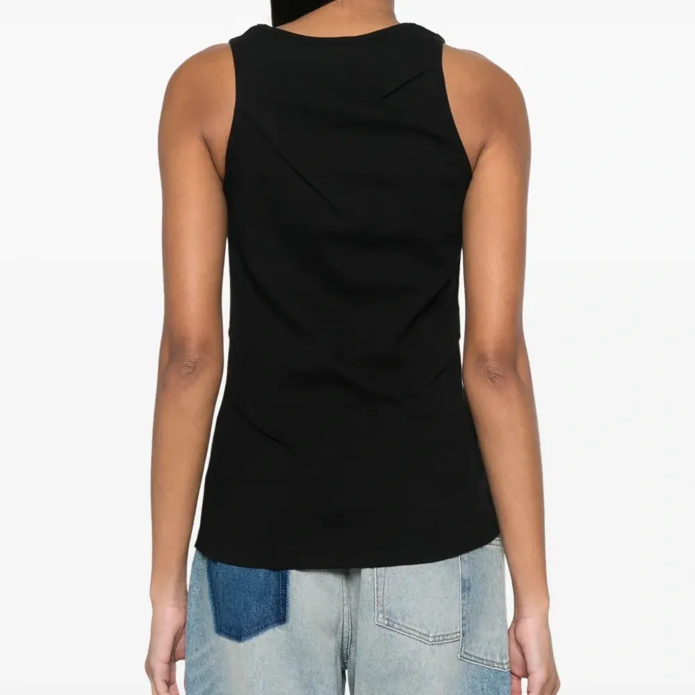 Топ с круглым вырезом