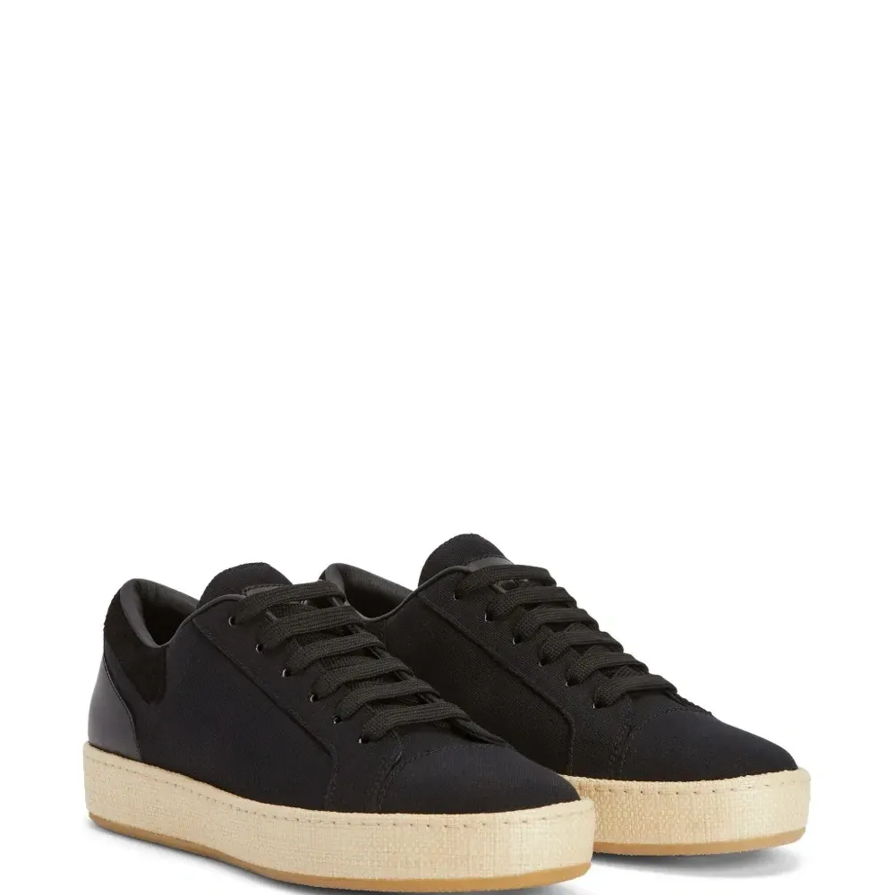 Кроссовки GZ-City с нашивкой-логотипом