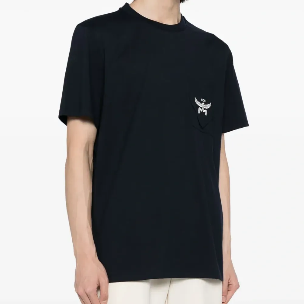 Футболка Essential с вышитым логотипом