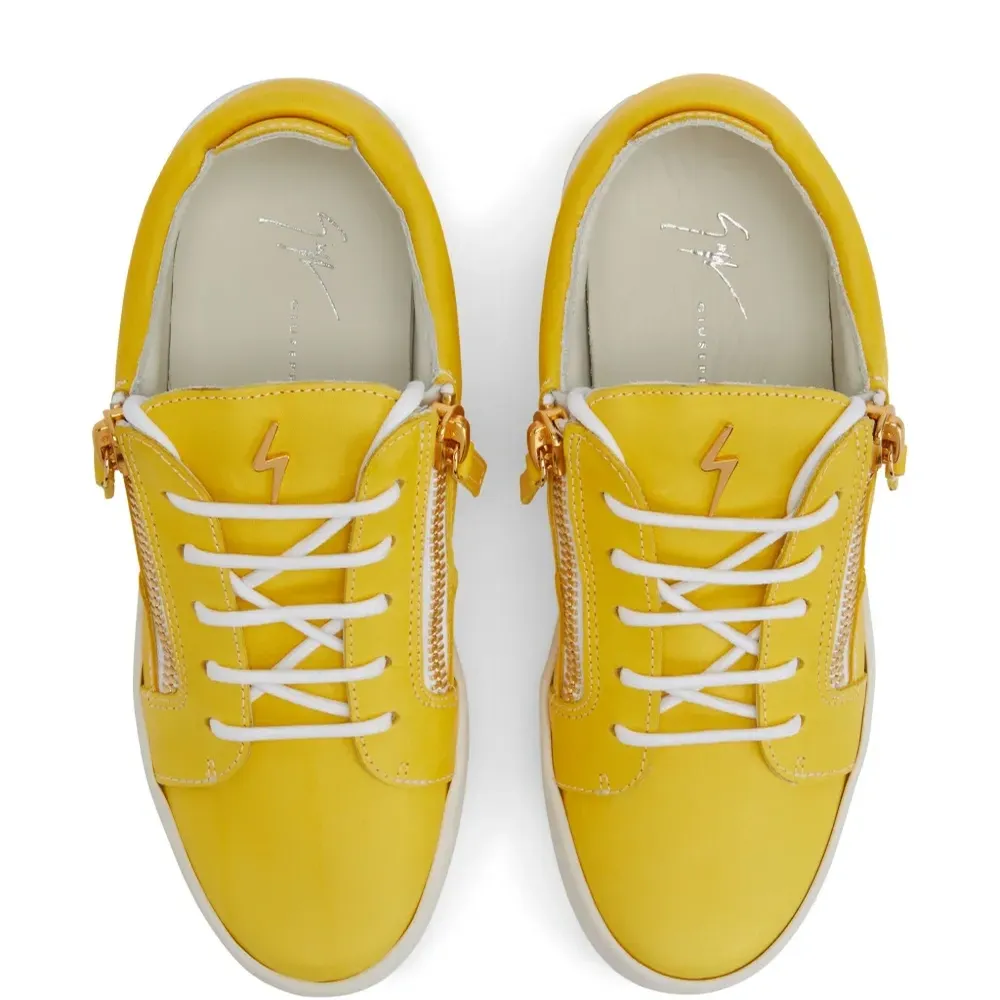 Кроссовки Nicki