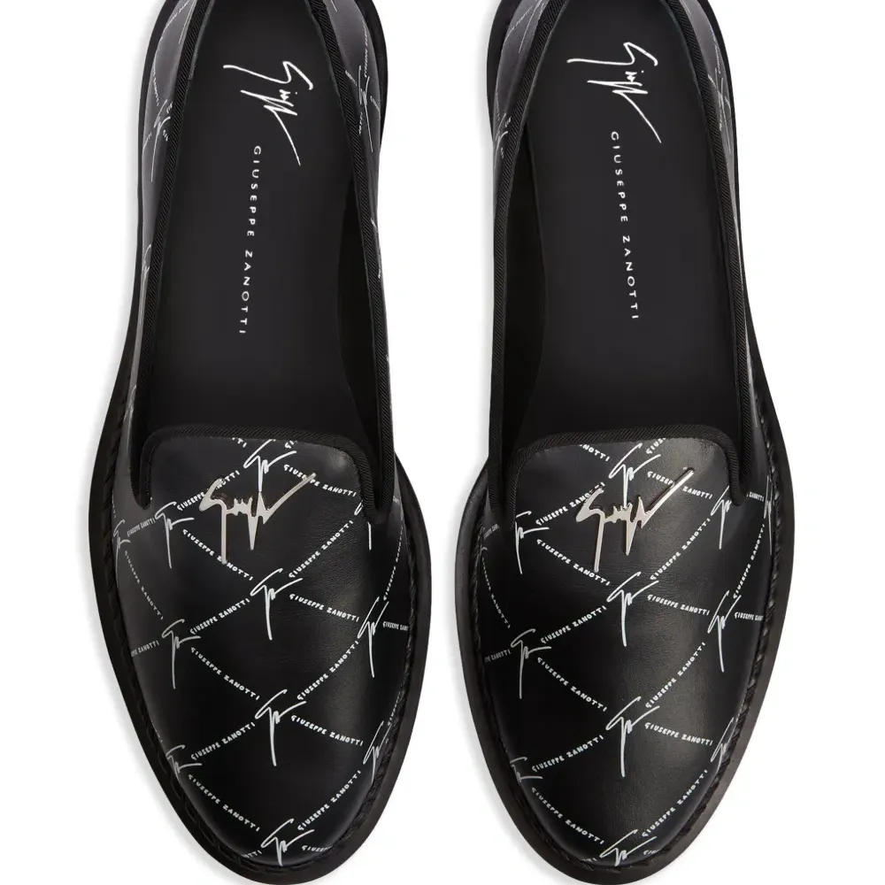 Лоферы Tim с логотипом