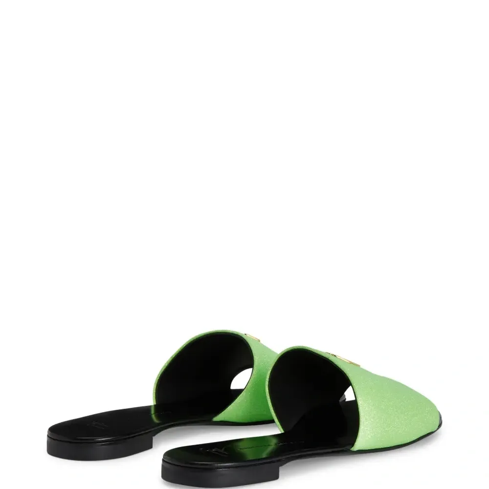 Шлепанцы Shirley