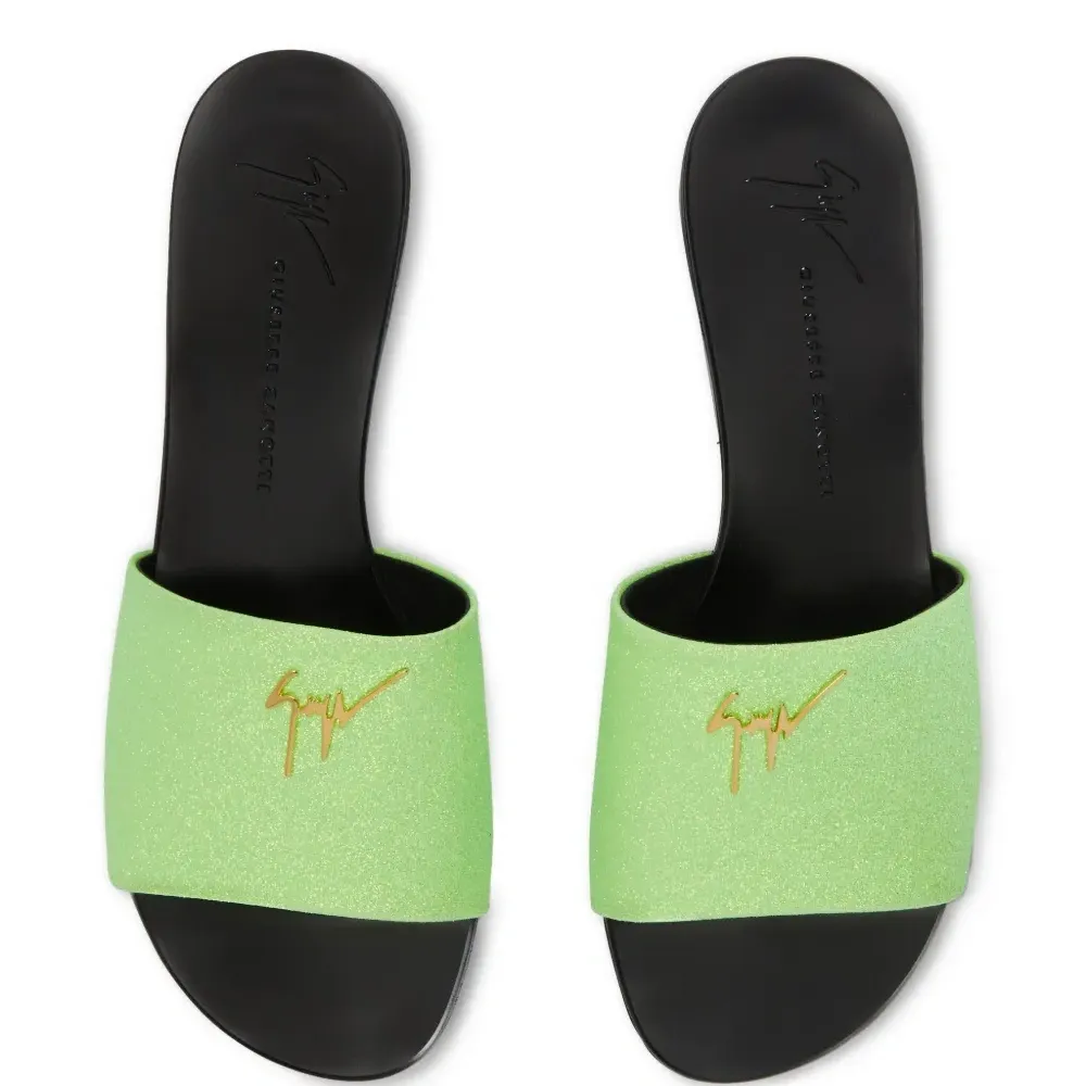 Шлепанцы Shirley