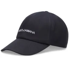 Бейсболка с вышитым логотипом Бейсболка с вышитым логотипом