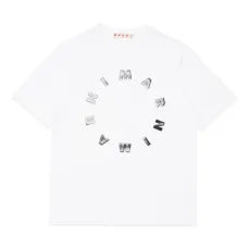 Футболка с логотипом