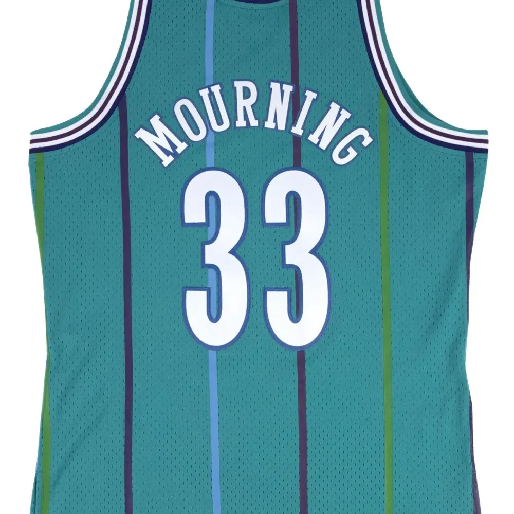 Топ Hornets 92 Alonzo Mourning Swingman Road из коллаборации с NBA Топ Hornets 92 Alonzo Mourning Swingman Road из коллаборации с NBA