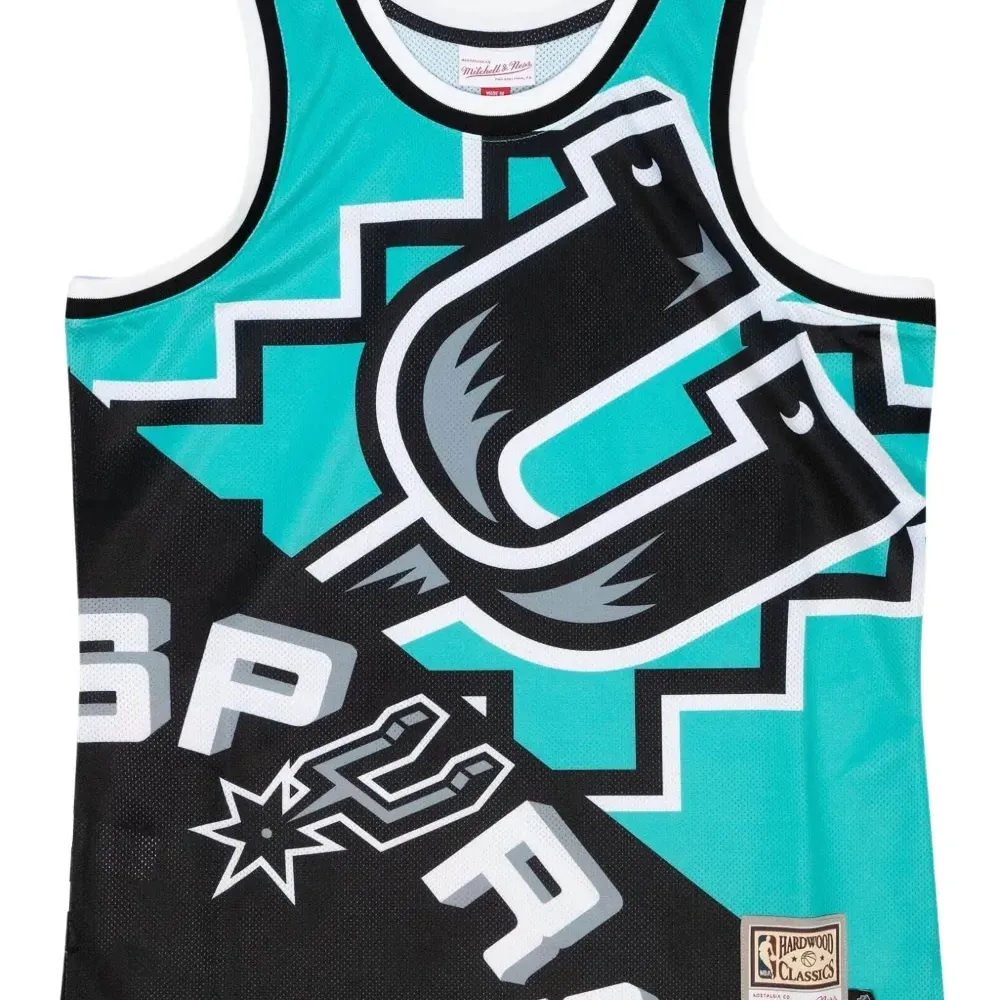Топ San Antonio Spurs Big Face 5.0 из коллаборации с NBA Топ San Antonio Spurs Big Face 5.0 из коллаборации с NBA