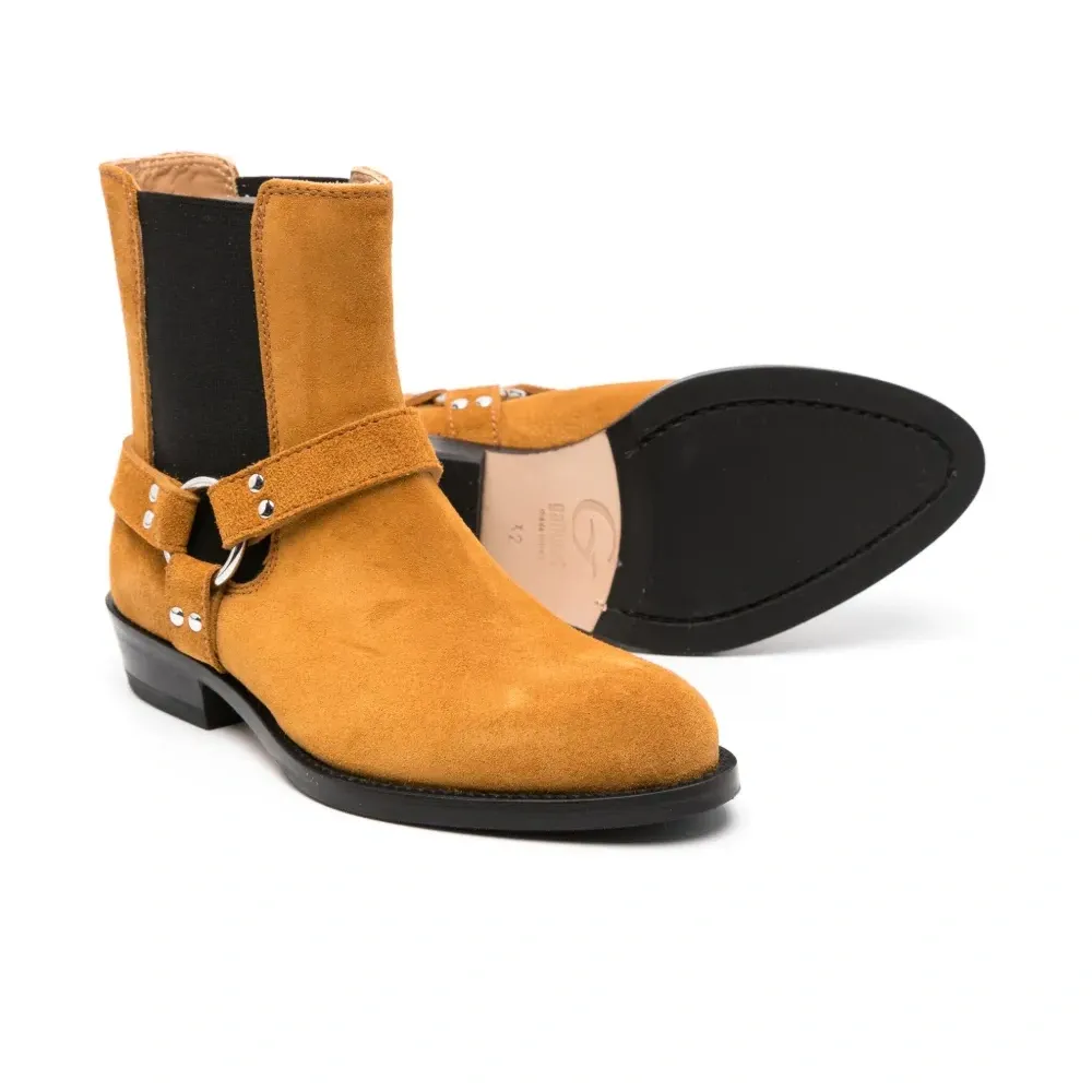 Ботинки с миндалевидным носком