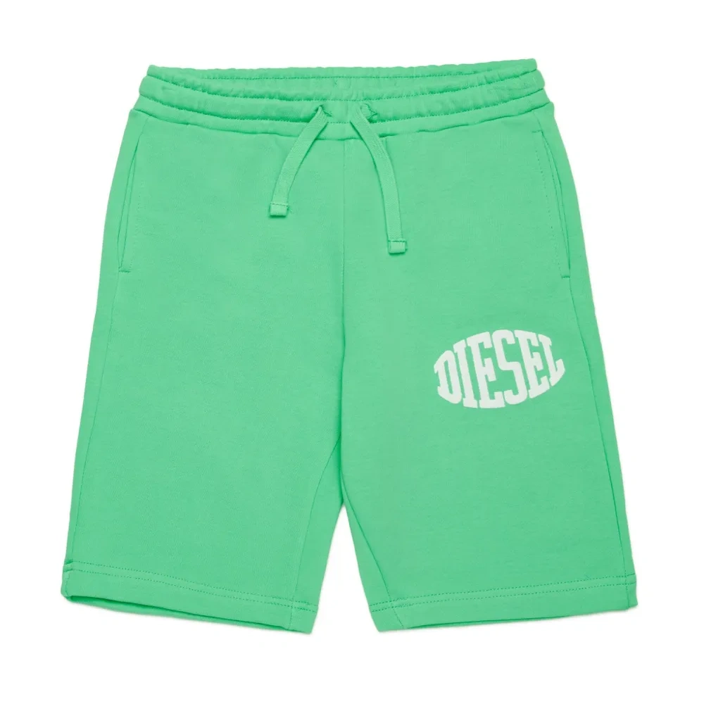 Спортивные шорты с логотипом