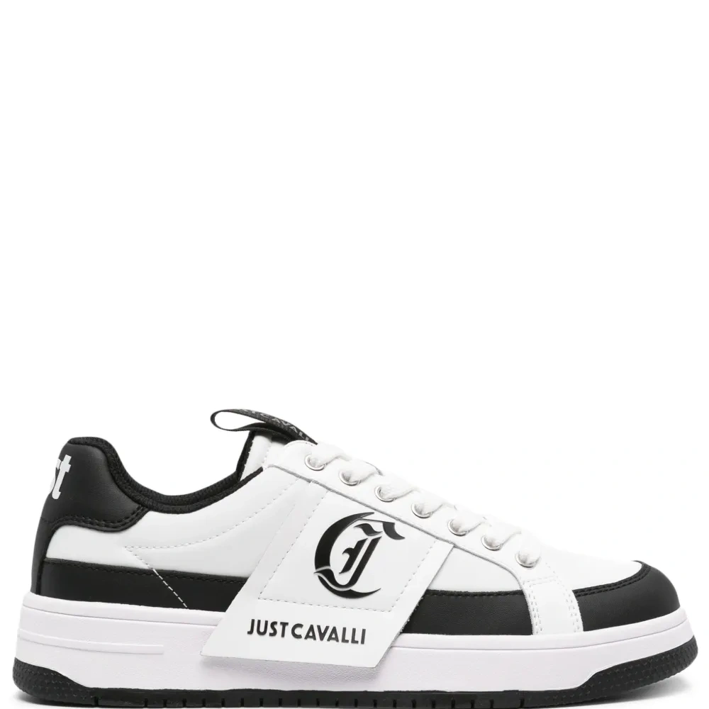 Кроссовки с логотипом