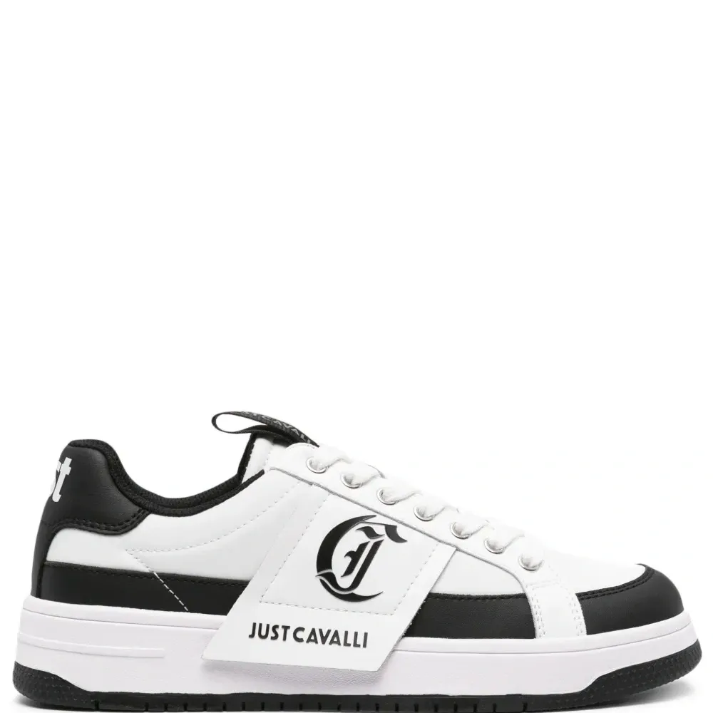 Кроссовки с логотипом