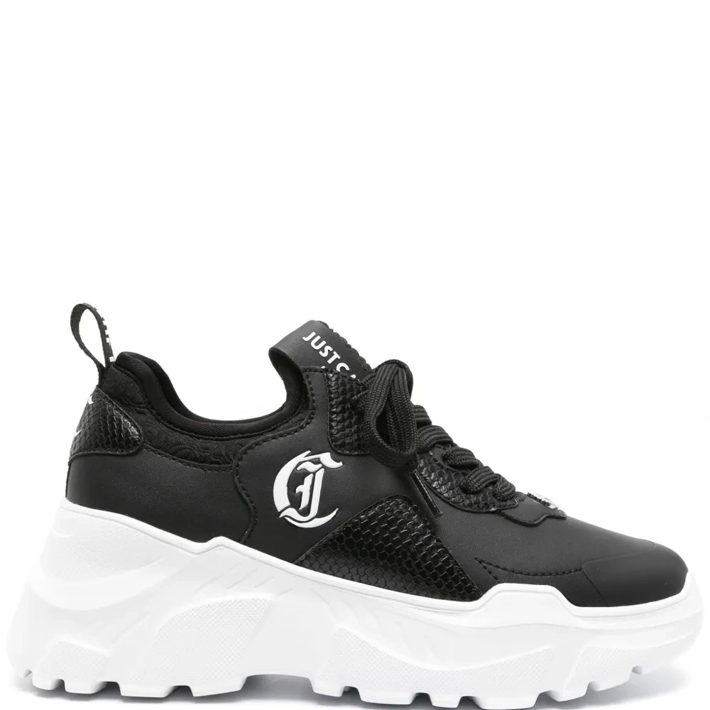 Кроссовки с логотипом