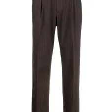 Зауженные брюки с узором в елочку