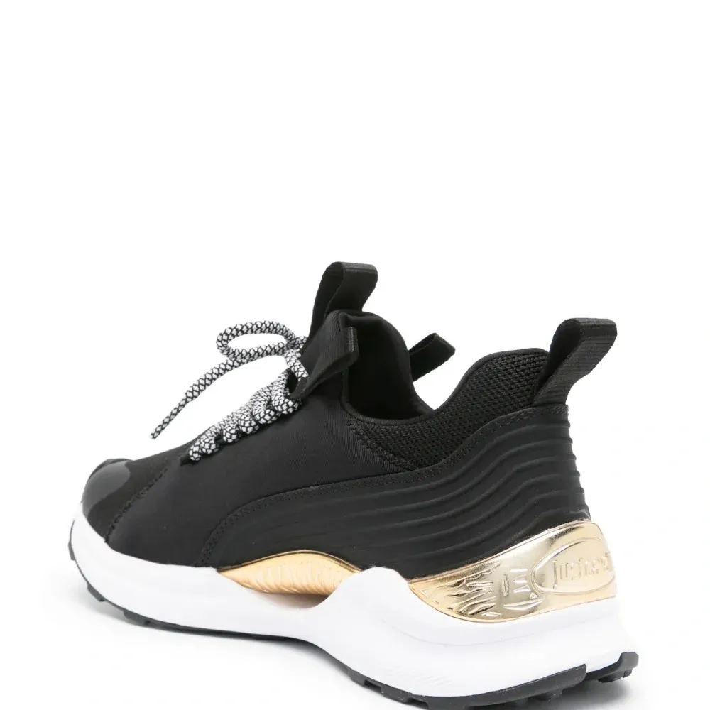 Кроссовки со вставками