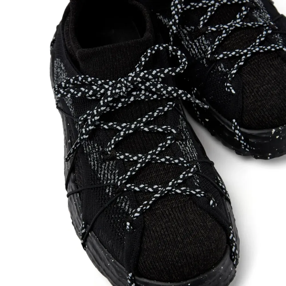 Кроссовки Roku