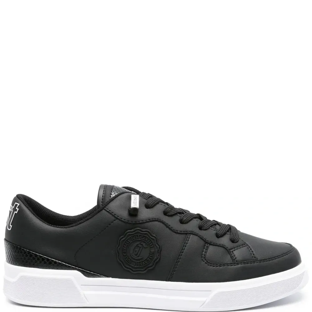 Кеды с нашивкой-логотипом