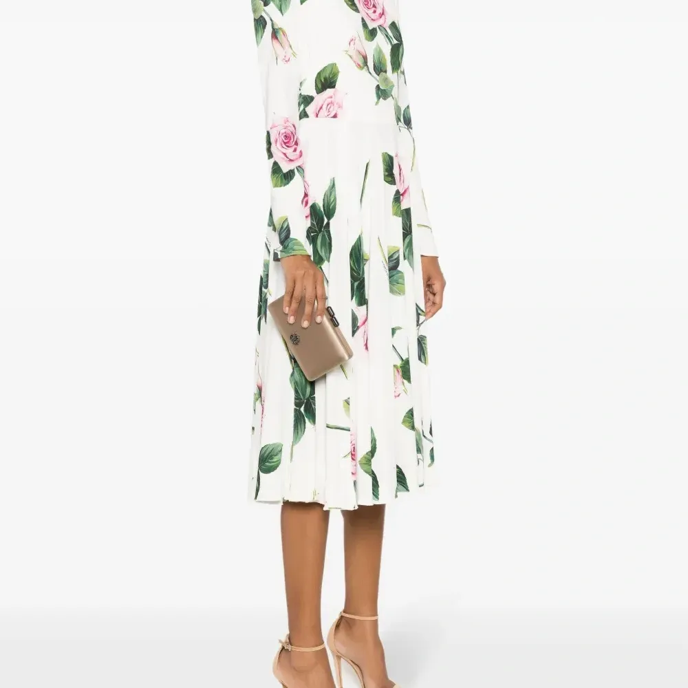 Клатч с логотипом