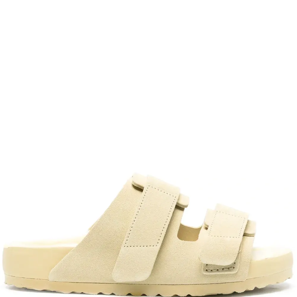 Сандалии из коллаборации с Tekla Uji