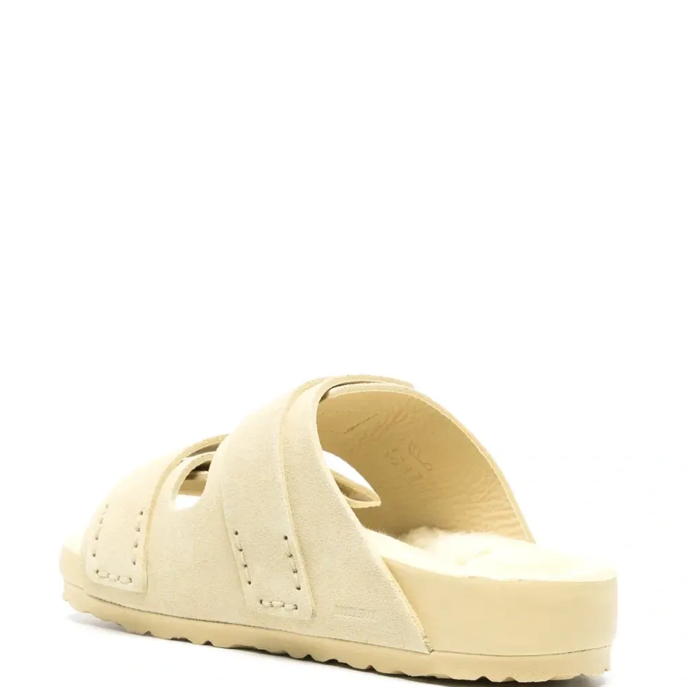 Сандалии из коллаборации с Tekla Uji