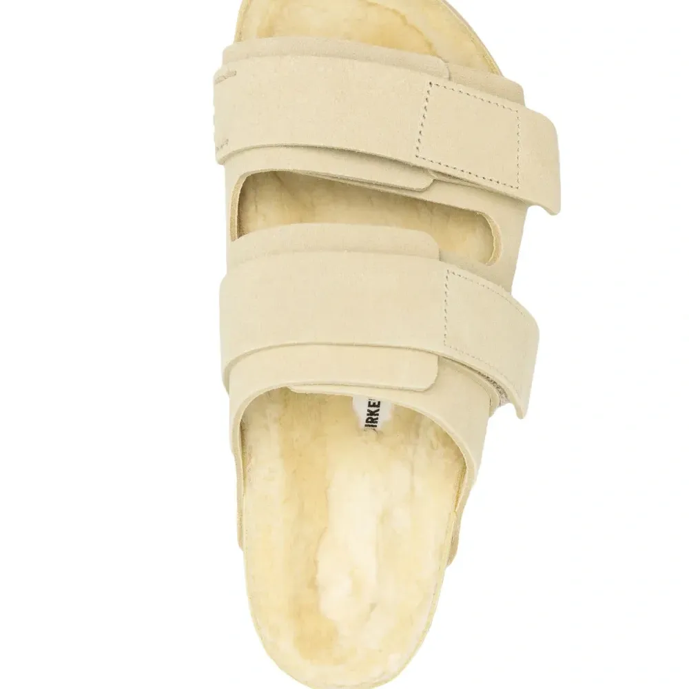 Сандалии из коллаборации с Tekla Uji