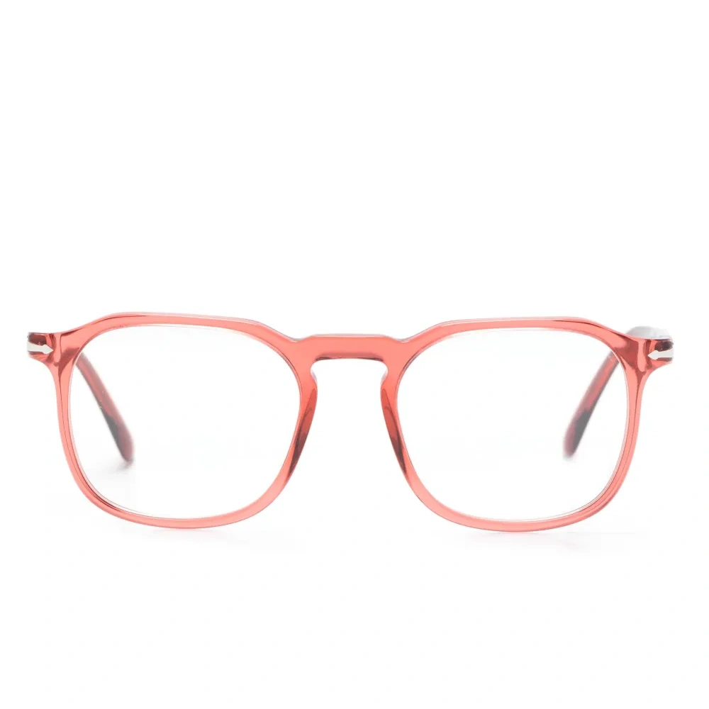 Очки в круглой прозрачной оправе