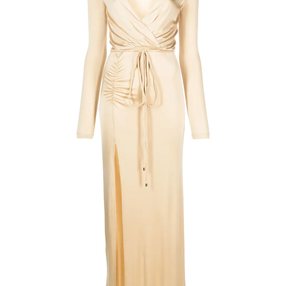 Длинное платье из джерси с V-образным вырезом