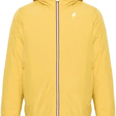 пуховик с капюшоном и нашивкой-логотипом