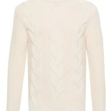 Джемпер фактурной вязки с высоким воротником