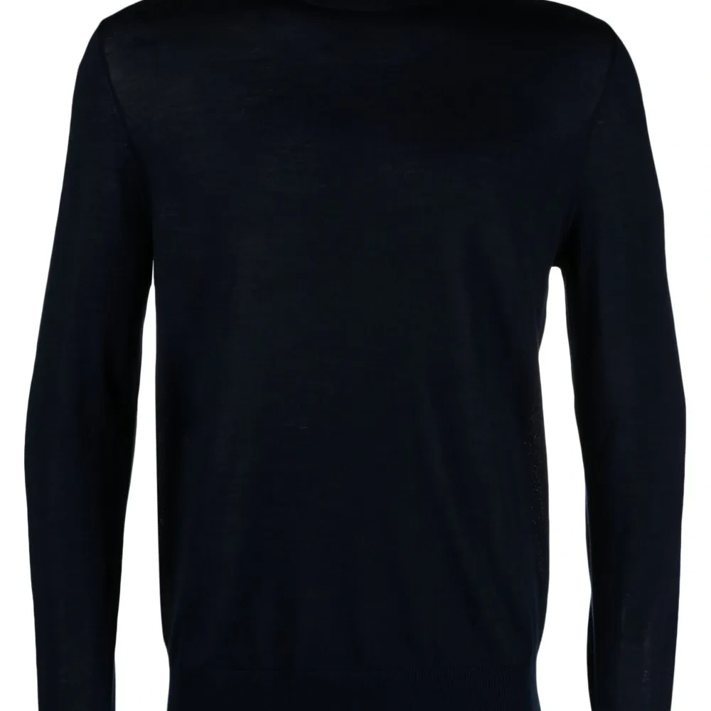 Джемпер тонкой вязки с высоким воротником