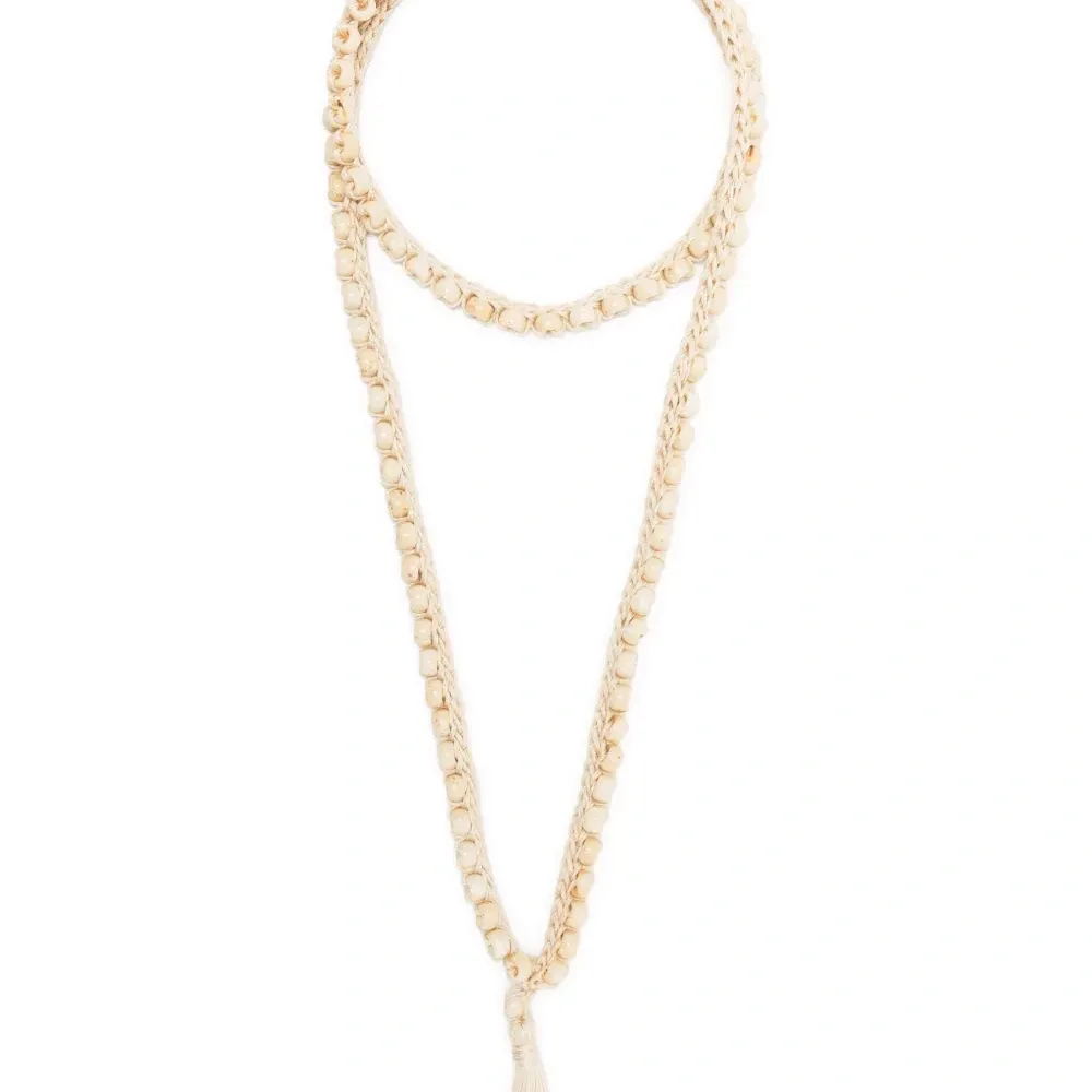 Колье в технике кроше с кисточками