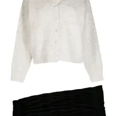 Костюм с плиссированной юбкой Костюм с плиссированной юбкой