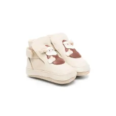 Ботинки с аппликацией