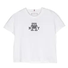 Футболка с вышитым логотипом