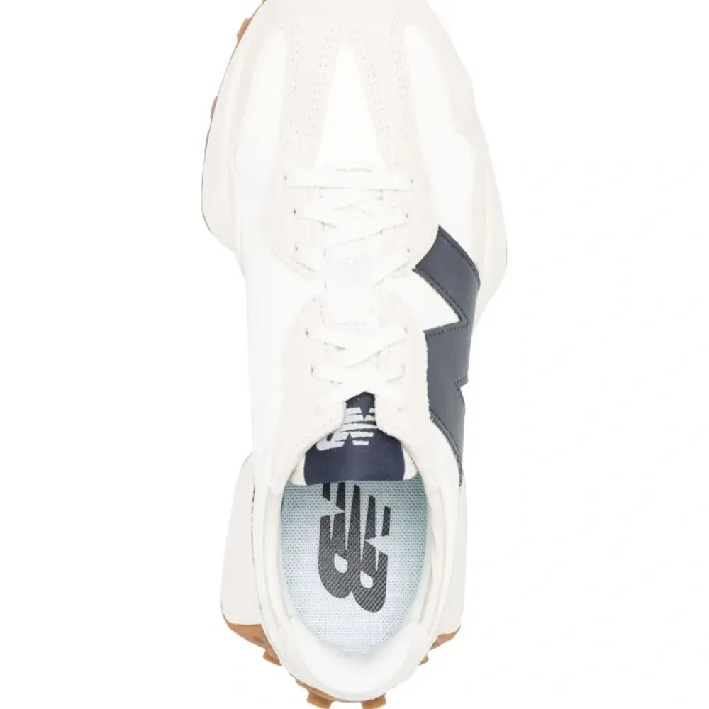 Кроссовки 327