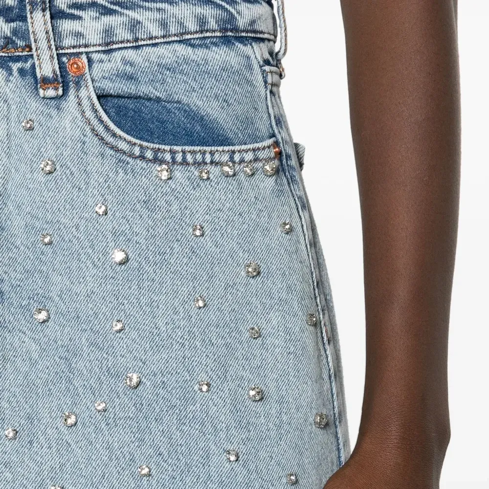 Джинсовая юбка миди с кристаллами