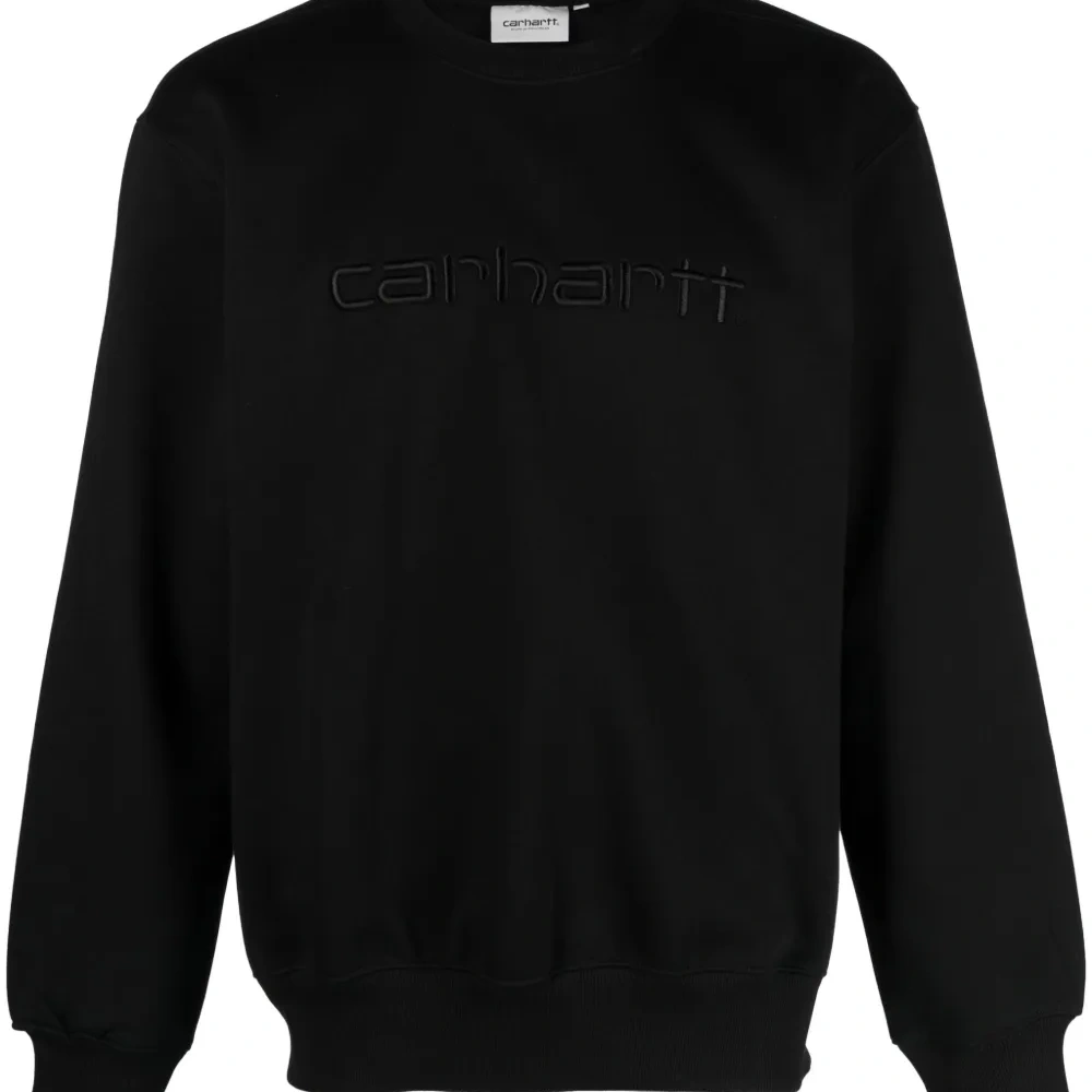 Толстовка с вышитым логотипом