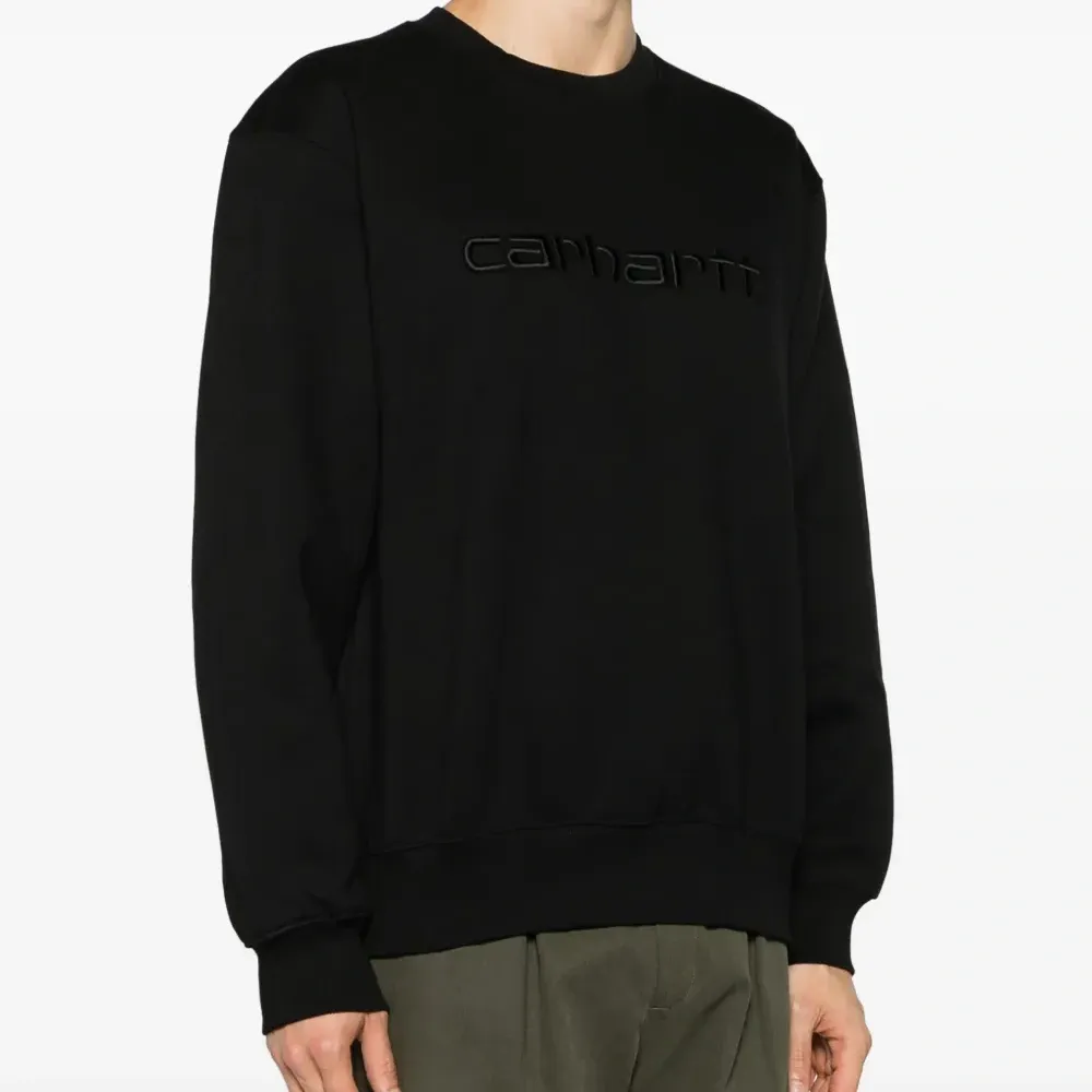 Толстовка с вышитым логотипом