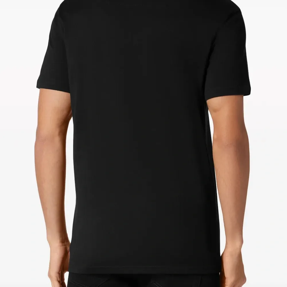 Футболка со стразами