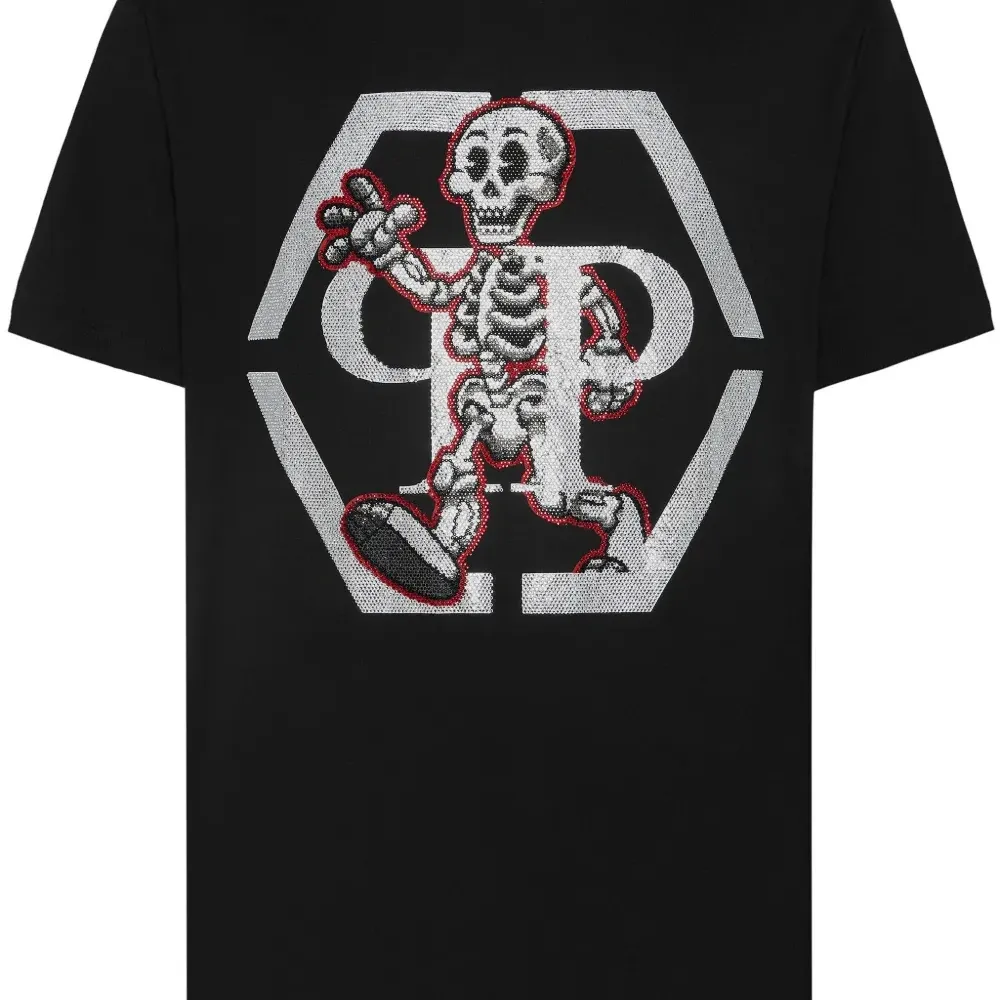 Футболка со стразами