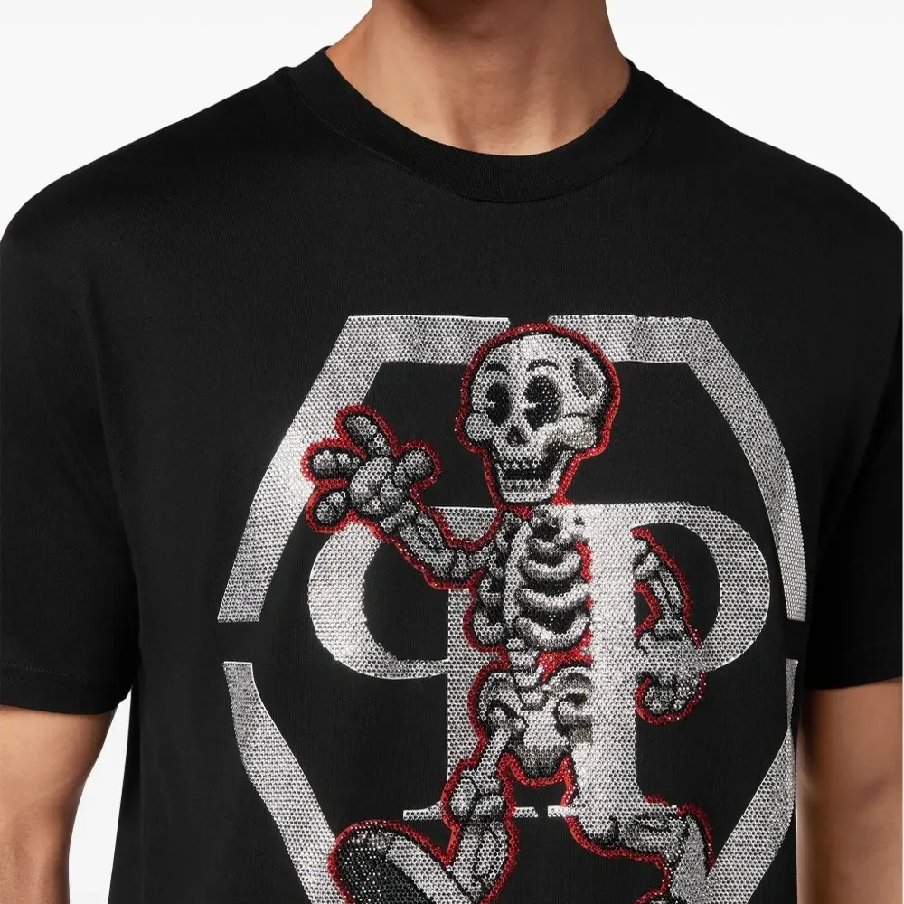 Футболка со стразами