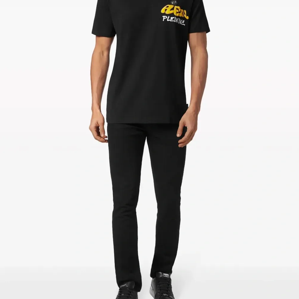 Футболка с логотипом Футболка с логотипом