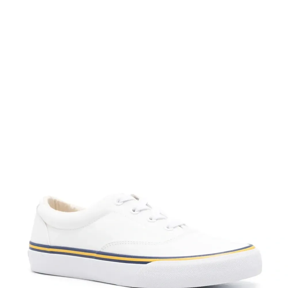 Кеды с закругленным носком