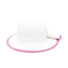 Шляпа с цветочной аппликацией Шляпа с цветочной аппликацией