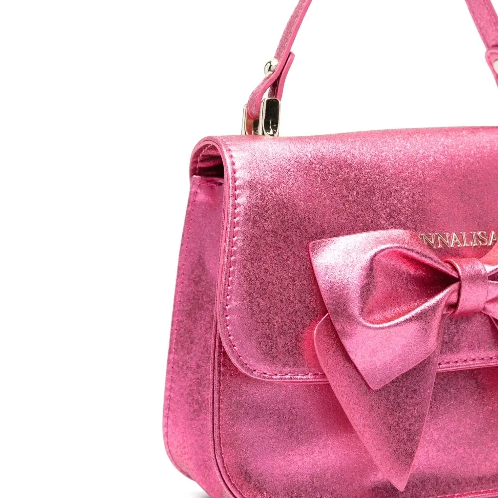 Сумка с эффектом металлик и бантом