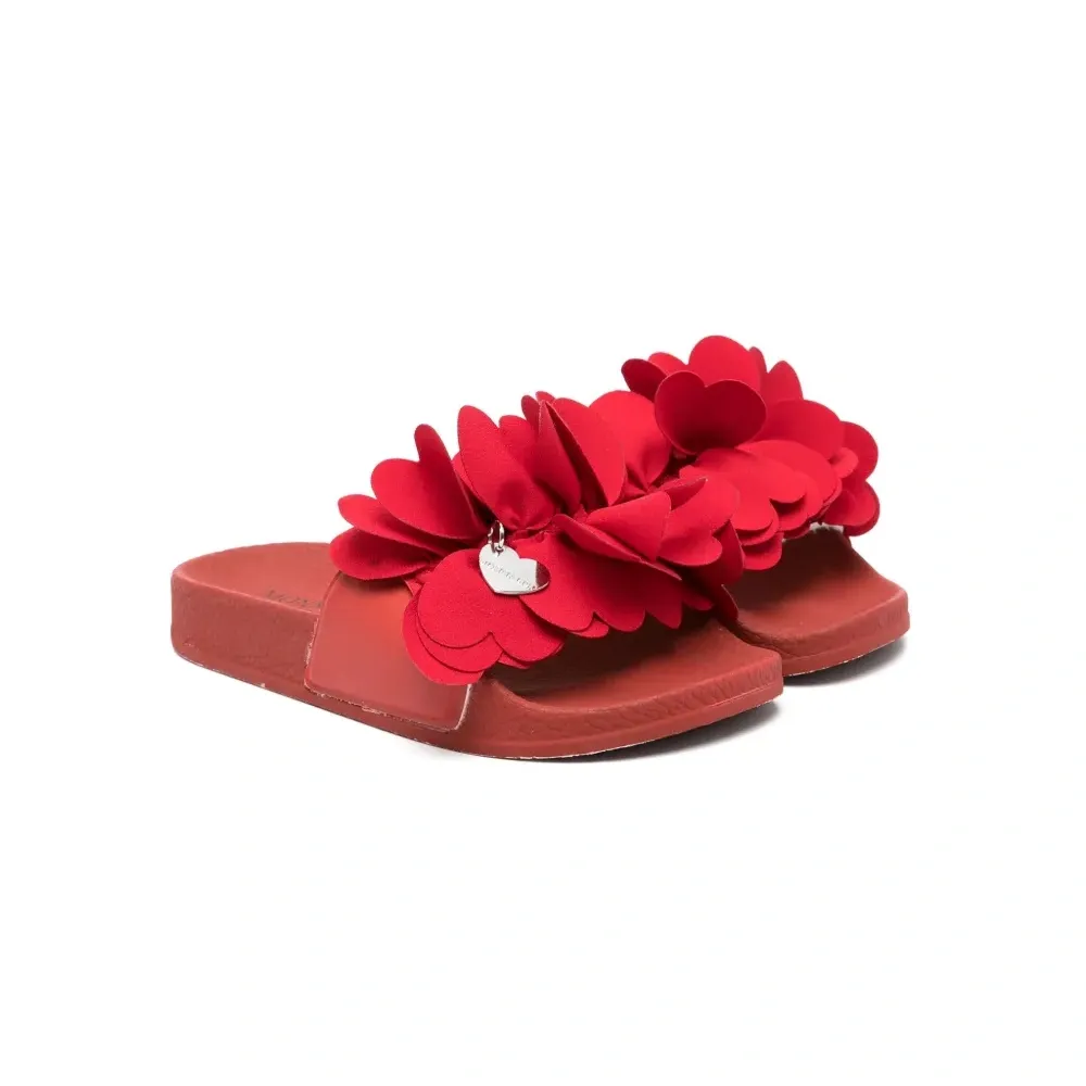 Шлепанцы с аппликацией