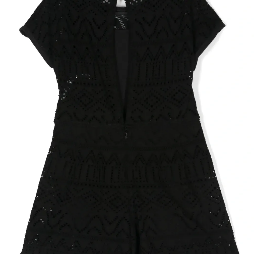 Кружевной комбинезон с короткими рукавами